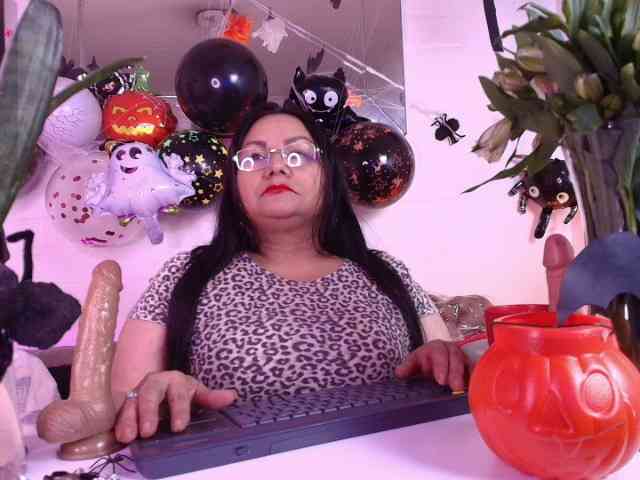 EllenaBoobs webcam