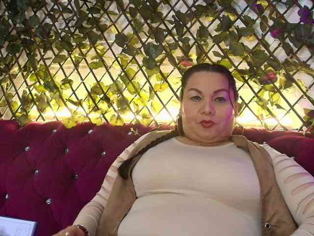 EllenaBoobs webcam