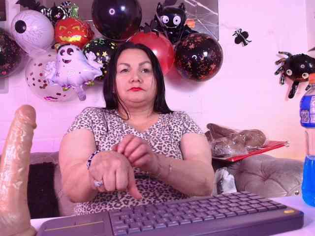 EllenaBoobs webcam
