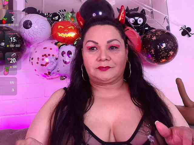 EllenaBoobs webcam