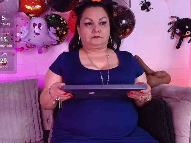EllenaBoobs webcam