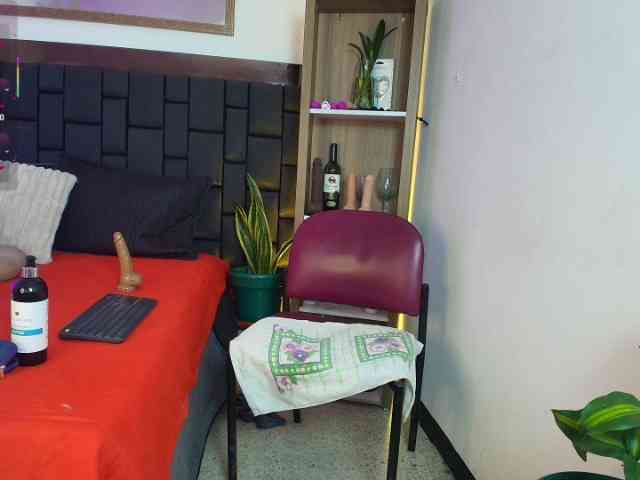 EllenaBoobs EllenaBoobs