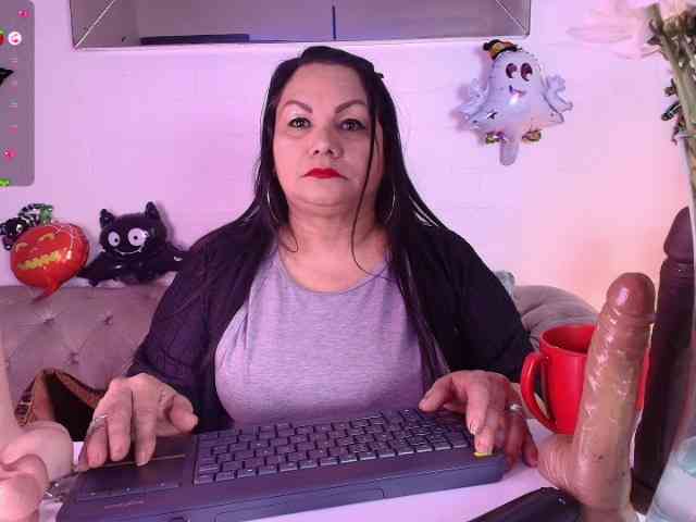EllenaBoobs webcam
