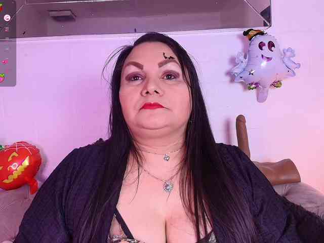 EllenaBoobs webcam