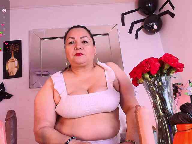 EllenaBoobs webcam