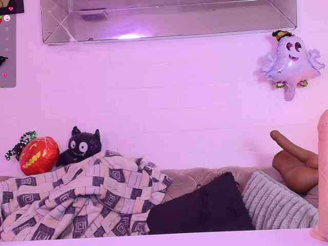 EllenaBoobs webcam