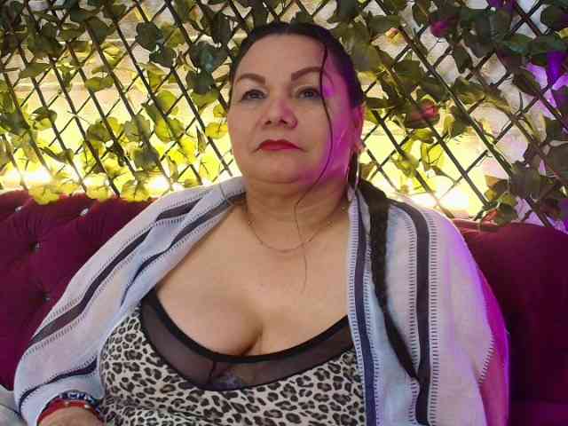 EllenaBoobs webcam