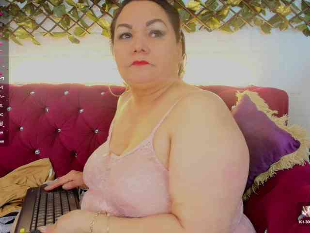 EllenaBoobs webcam