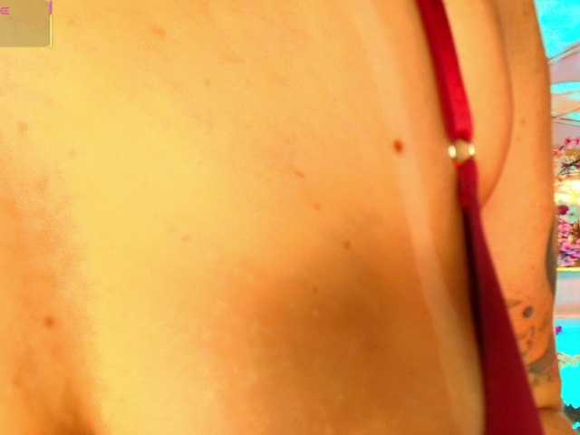 SCARLETTE04's BongaCams show and profile