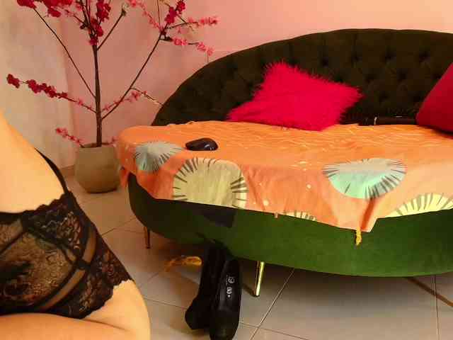 SCARLETTE04 webcam
