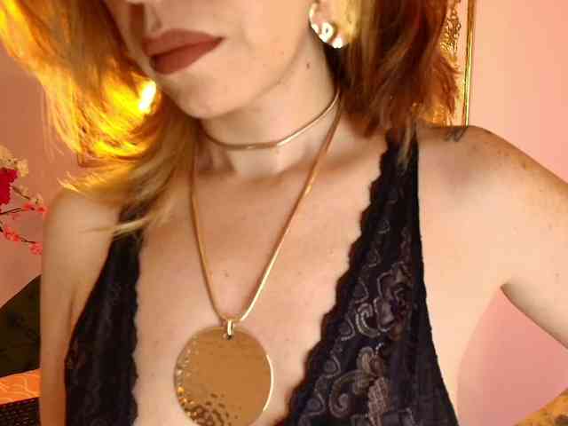 SCARLETTE04 webcam