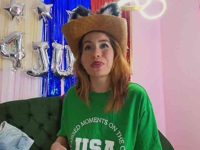 SCARLETTE04 webcam