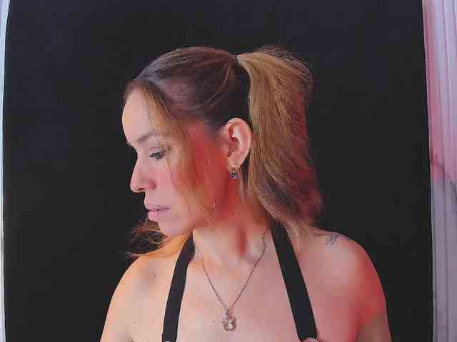 SCARLETTE04 webcam