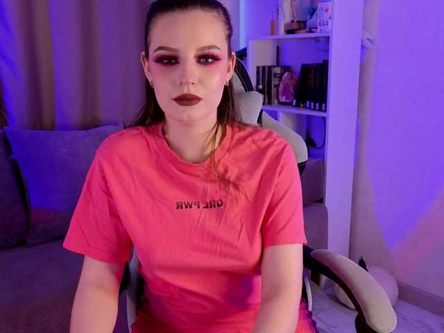 monicaerotic's BongaCams show and profile