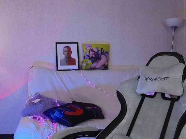 adult chat cam Monicaerotic