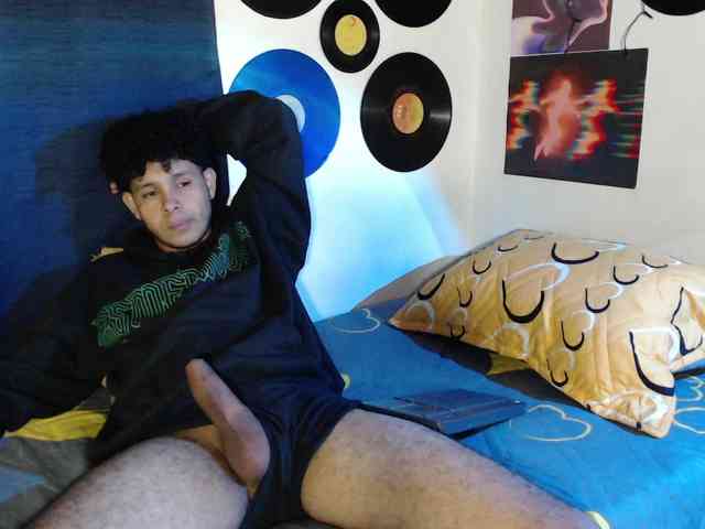 Mikedick420 Live Webcam on BongaCams
