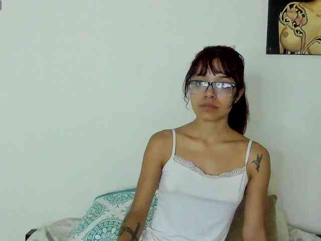 SophieeTaylor webcam