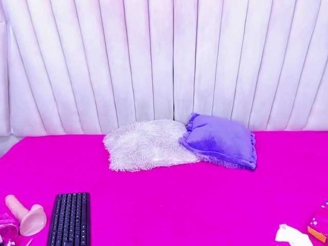 SalmaSantos's BongaCams show and profile