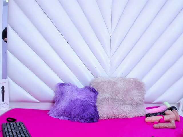 SalmaSantos's BongaCams show and profile