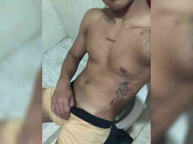 yassier23 Live Webcam on BongaCams