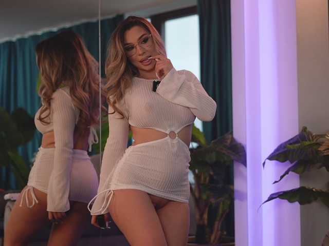 Asssmerising's BongaCams show and profile