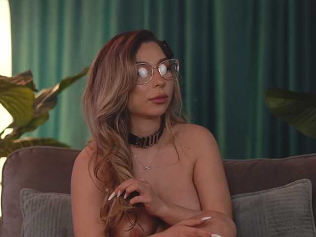 Asssmerising's BongaCams show and profile