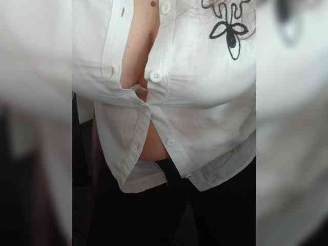 innaginna1984 Live Webcam on BongaCams