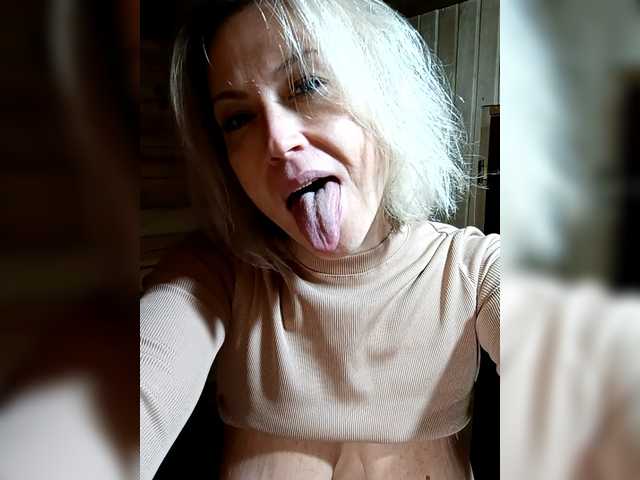 Alenkahot from BongaCams