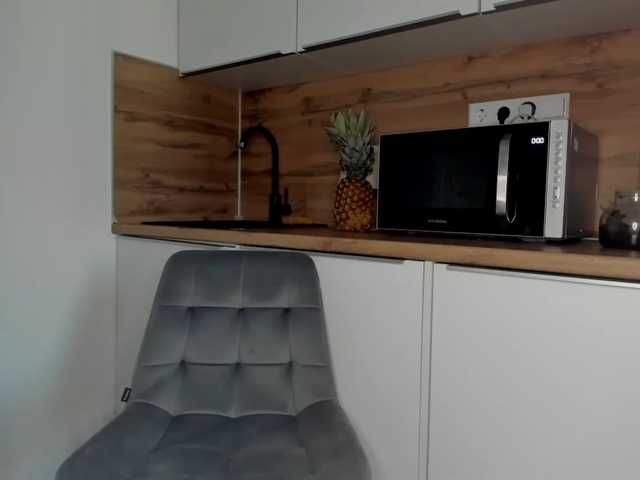 Alenkahot's BongaCams show and profile