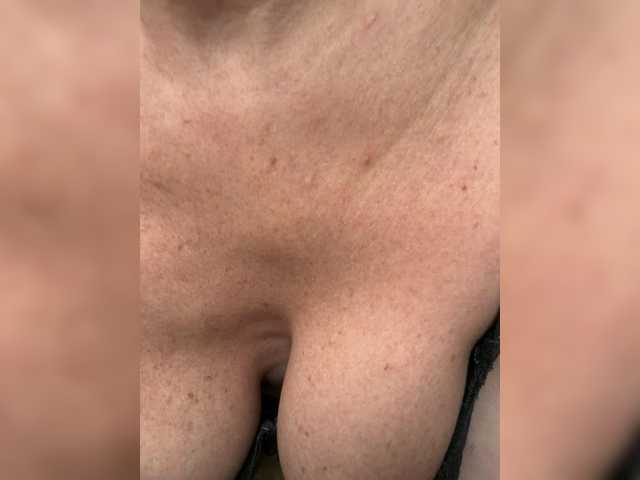 Alenkahot's BongaCams show and profile