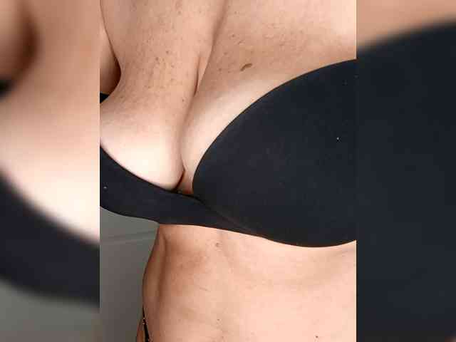 Alenkahot Live Webcam on BongaCams