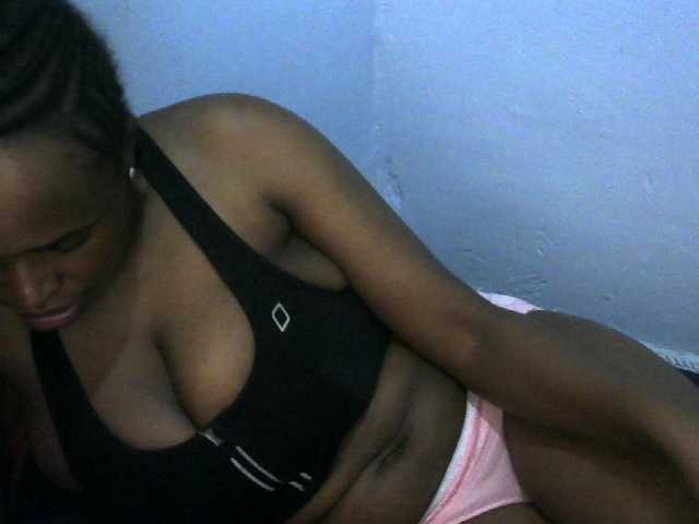 Sexypretty01's BongaCams show and profile