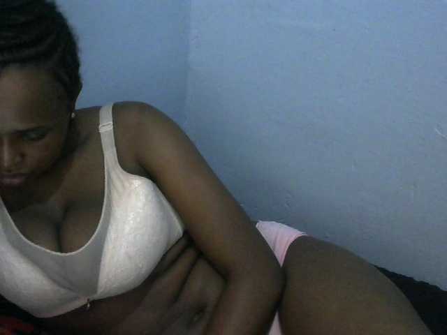 Sexypretty01's BongaCams show and profile