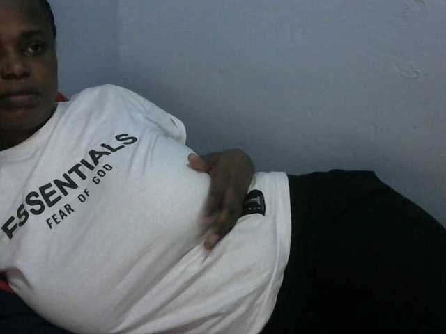 Sexypretty01's BongaCams show and profile