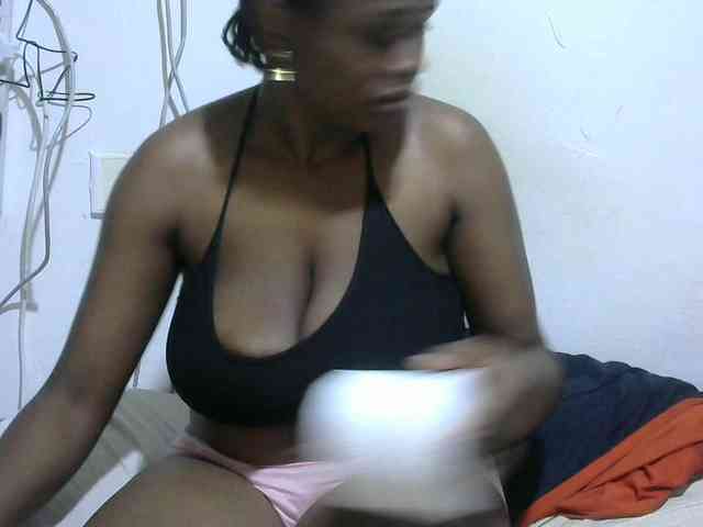 Sexypretty01 Live Webcam on BongaCams