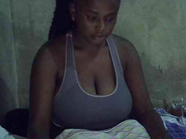 Sexypretty01 Live Webcam on BongaCams