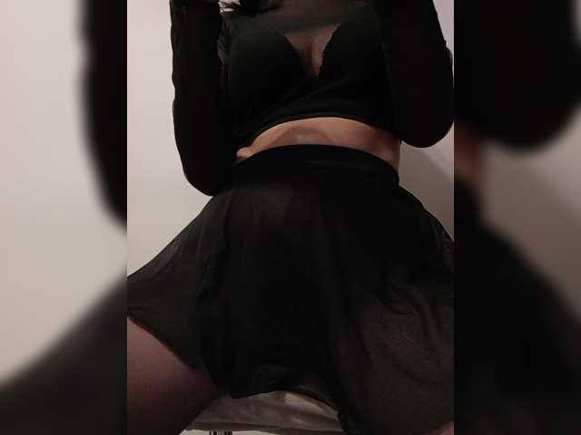 Leylla from BongaCams