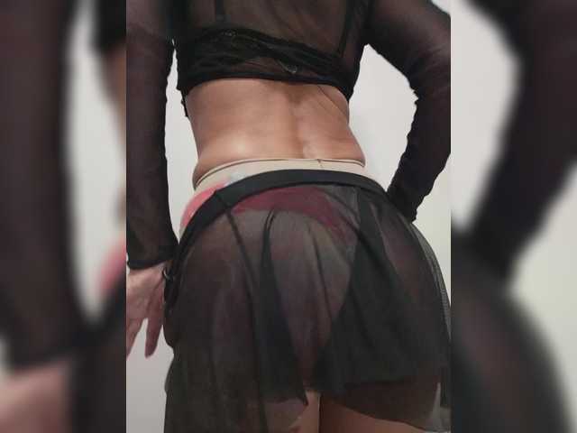 Leylla's BongaCams show and profile