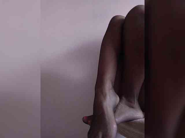 Leylla_ webcam