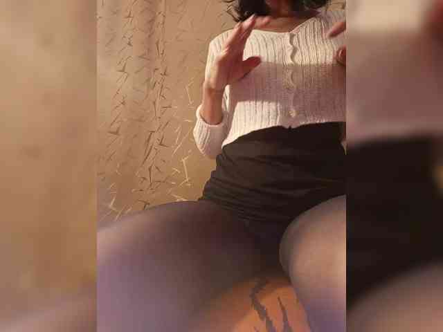 Leylla_ webcam