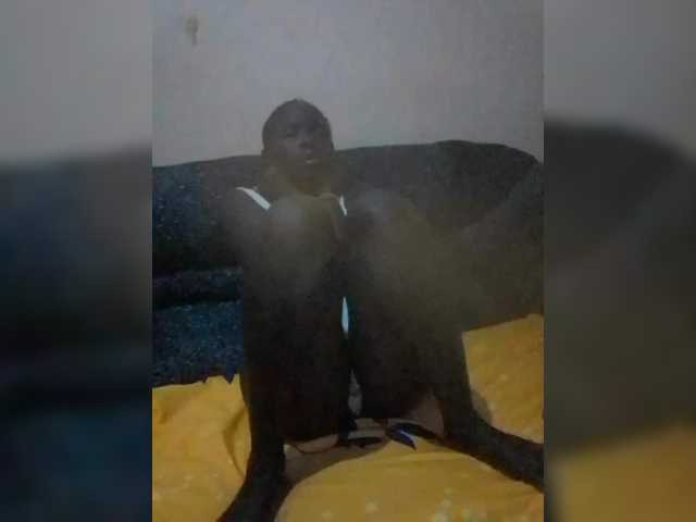 DivineAssGoddess's BongaCams show and profile