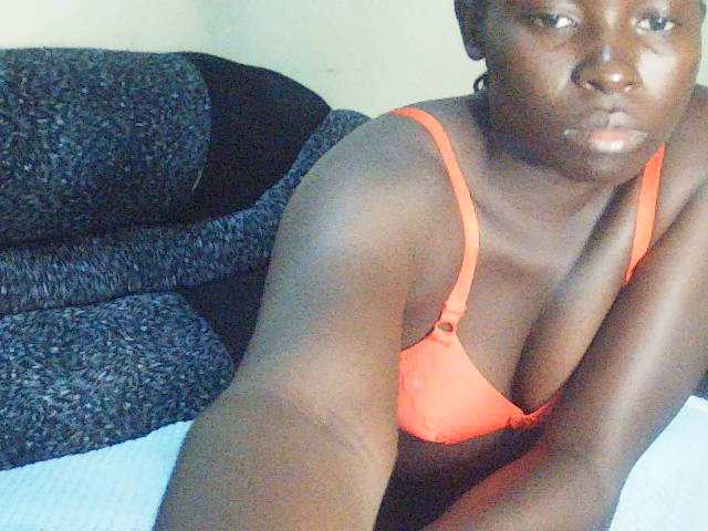 DivineAssGoddess — Freechat on BongaCams