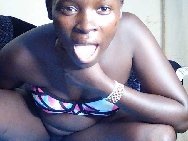 DivineAssGoddess's BongaCams show and profile