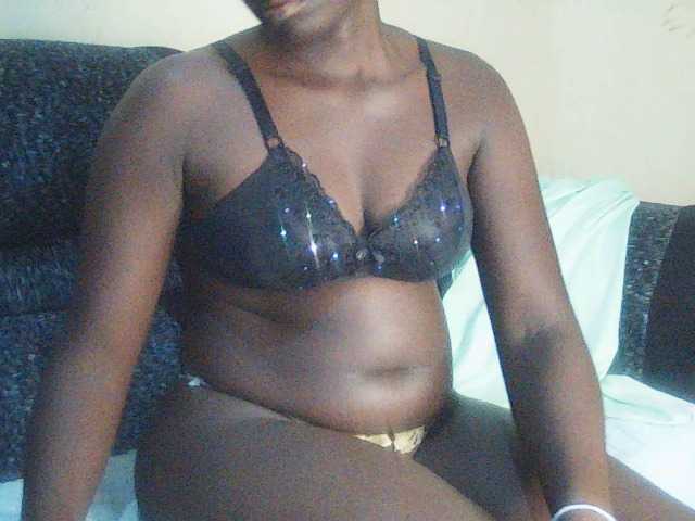 DivineAssGoddess's BongaCams show and profile