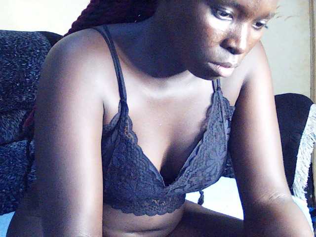 DivineAssGoddess's BongaCams show and profile