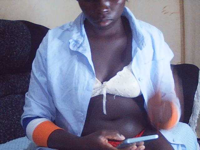 DivineAssGoddess's BongaCams show and profile