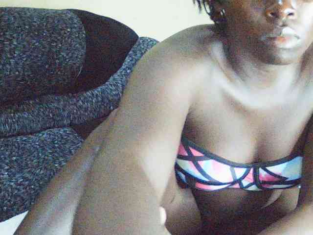 DivineAssGoddess webcam