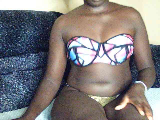 DivineAssGoddess webcam