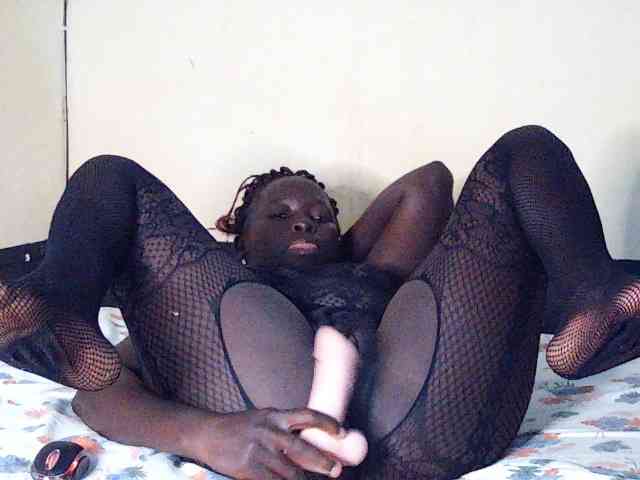 DivineAssGoddess webcam