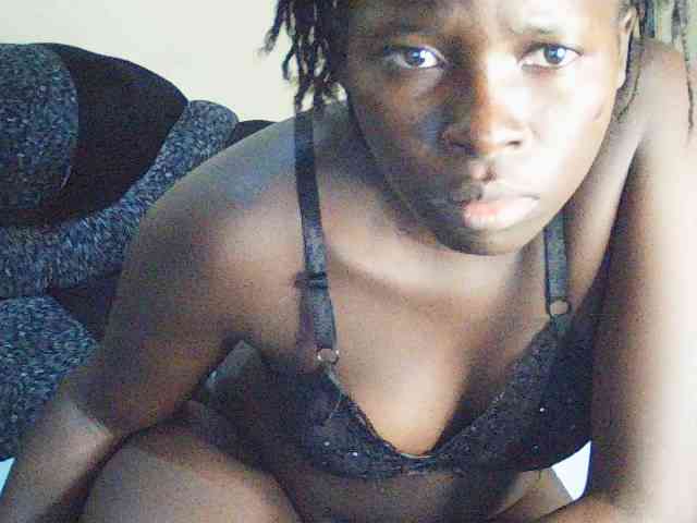 DivineAssGoddess webcam